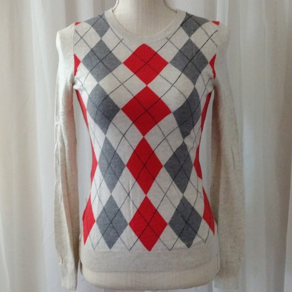 NWOT Banana Republic Sweater. Size XS